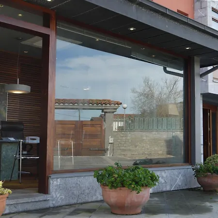 库图玛苏伽第1号公寓酒店